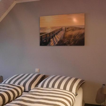 Ruhiges Zimmer Naehe Nuernberg Messe Mit Wallbox Bagian luar foto